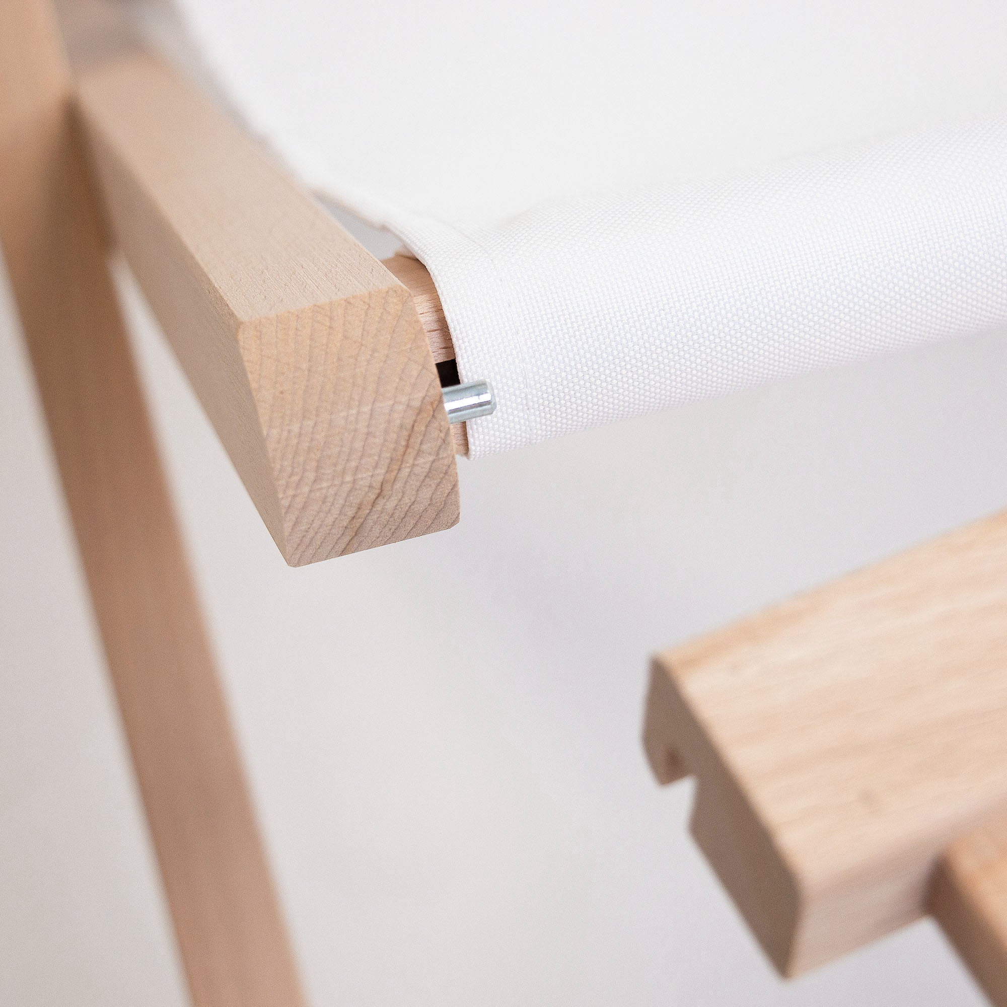 Leżak drewniany z podnóżkiem drewnianym Multicolored Flowers