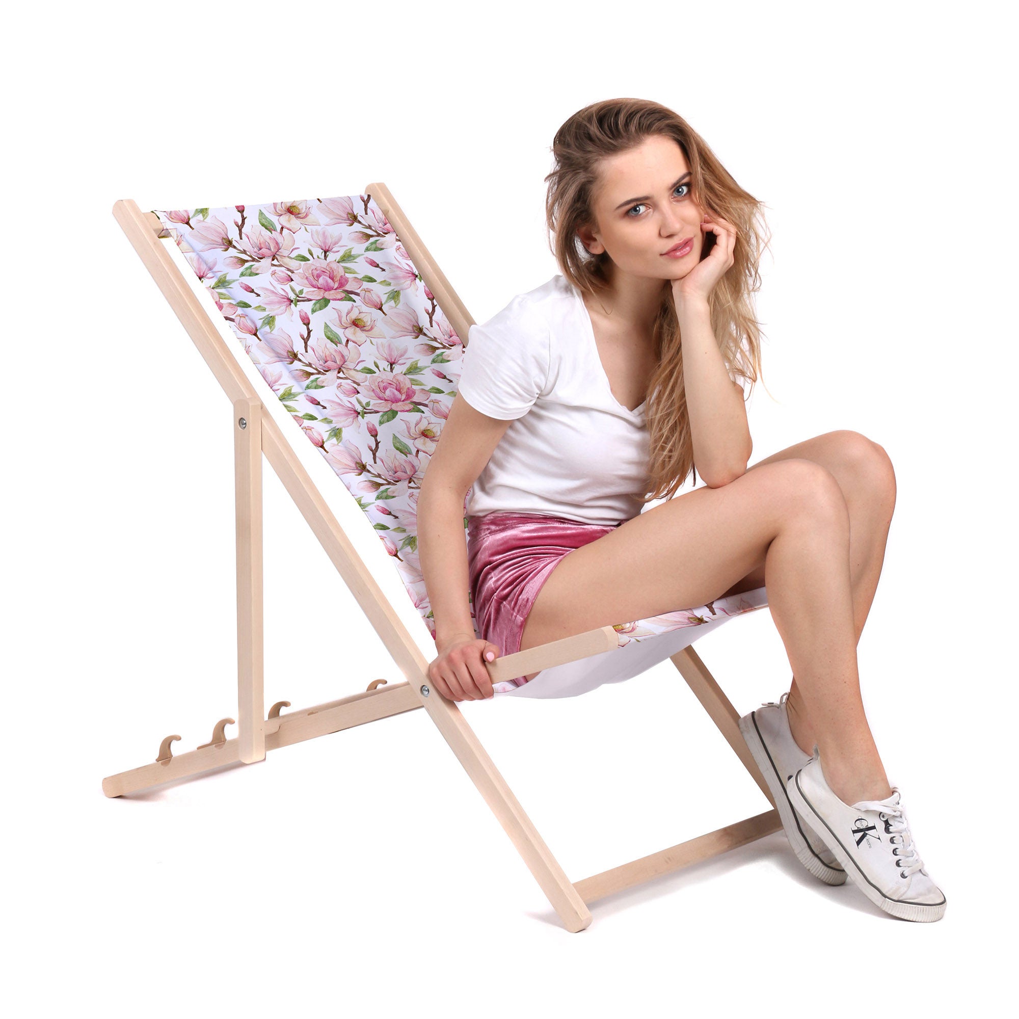 Wooden Deck Chair Magnolia Flowers-M