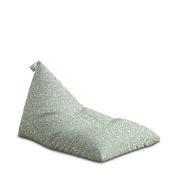 Puf Triangle Tiny White Flowers  Meadow